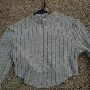 Grey long sleeved, fuzzy crop